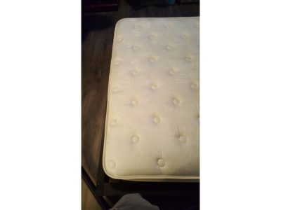 Local mattress cleaning services in Chicago by Chicago Couch Cleaning