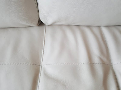 Leather furniture cleaning by Chicago Couch Cleaning – expert care.