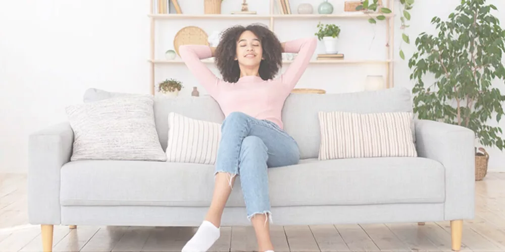 Professional couch deep cleaning service in Chicago